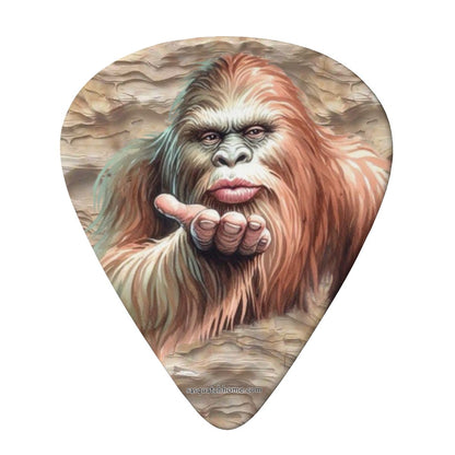 6 Guitar Picks with Keychain Snap Pick Wallet- Bigfoot, Sasquatch Blow Kiss  – 3 Thicknesses
